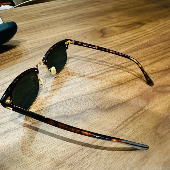 Raybans - Picture 3 of 5